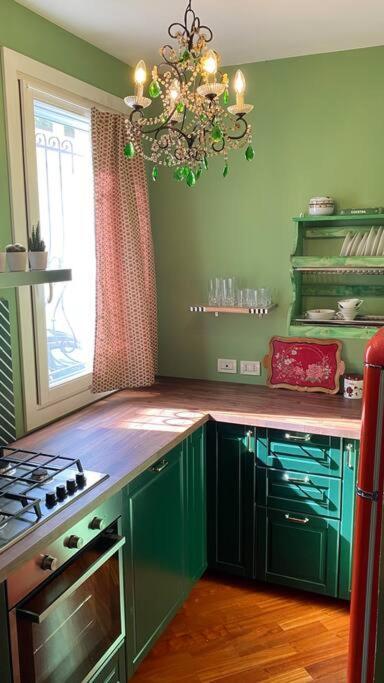 Maggie'S Place Appartment With Private Backyard Равена Екстериор снимка