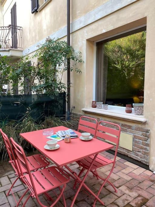 Maggie'S Place Appartment With Private Backyard Равена Екстериор снимка